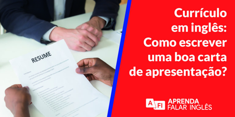 Currículo em inglês. Como escrever uma boa carta de apresentação. foto de um papel na mão sendo entregue para um homem de terno .